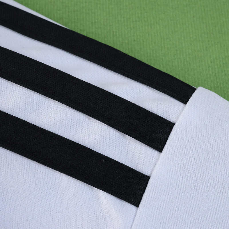 Fulham Home 25-26 (8)